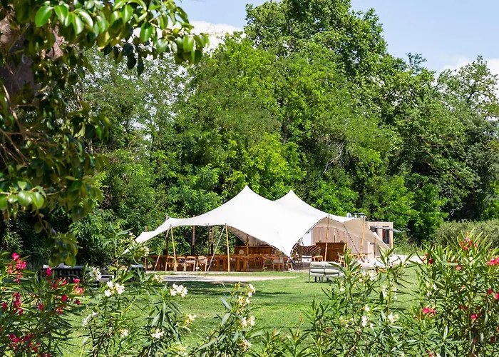 Mas De Capelou Bed & Breakfast Avignon