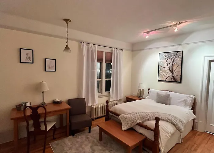 Stirling House Bed & Breakfast