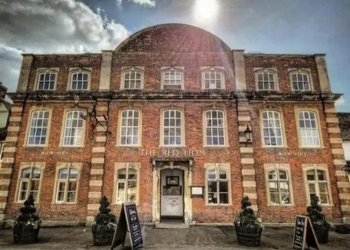 The Red Lion Bed & Breakfast Lacock