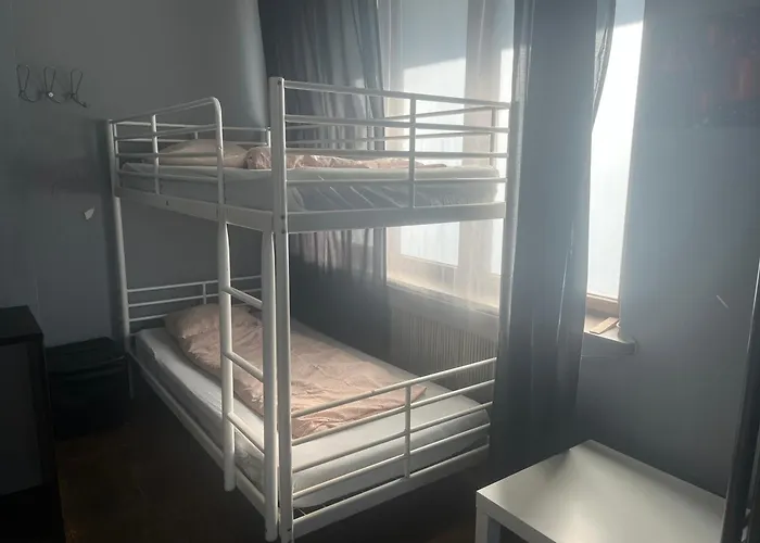 4 Couples & 4 Friends Hostel Kraków