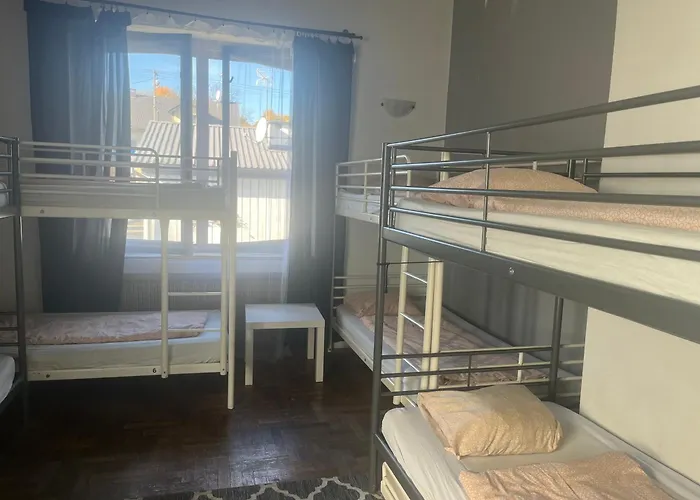 4 Couples & 4 Friends Hostel Kraków