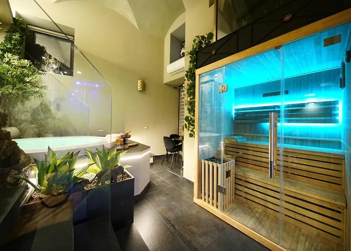 Home dentro il teatro Catania