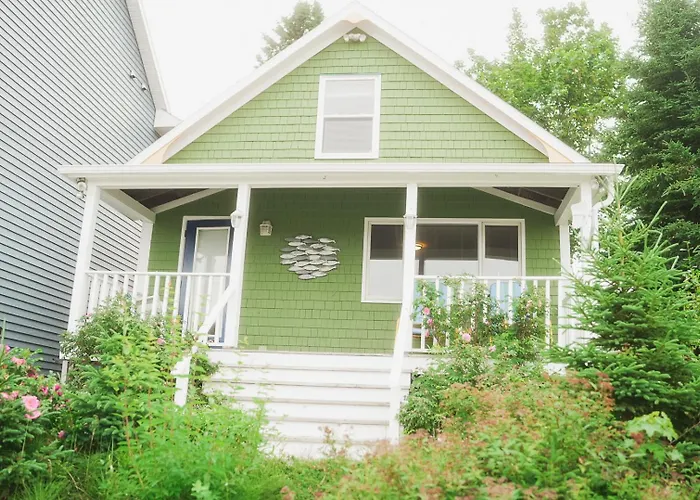 The Water'S Edge Inn & Gallery Baddeck