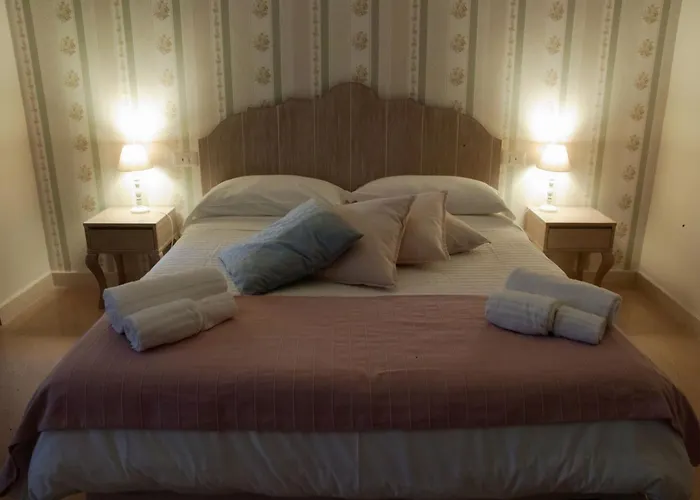 Palazzo Alessandrini Guest House Viterbo