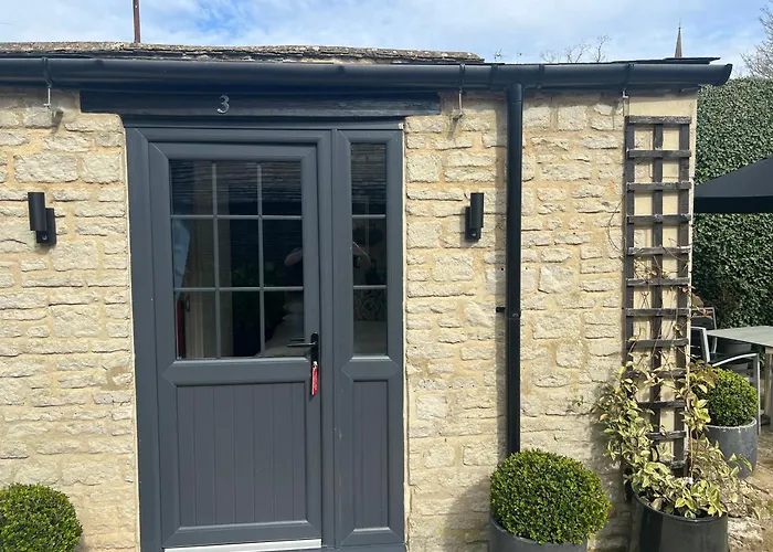 Bed and BreakfastPriory Tearooms Burford With Rooms