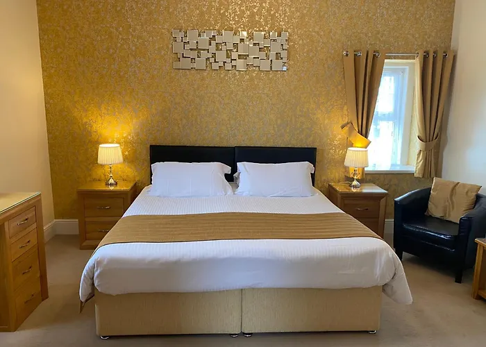 Paignton Court Bed & Breakfast