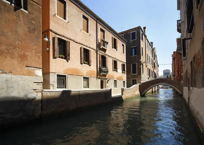 Casa Del Melograno Bed & Breakfast Venice