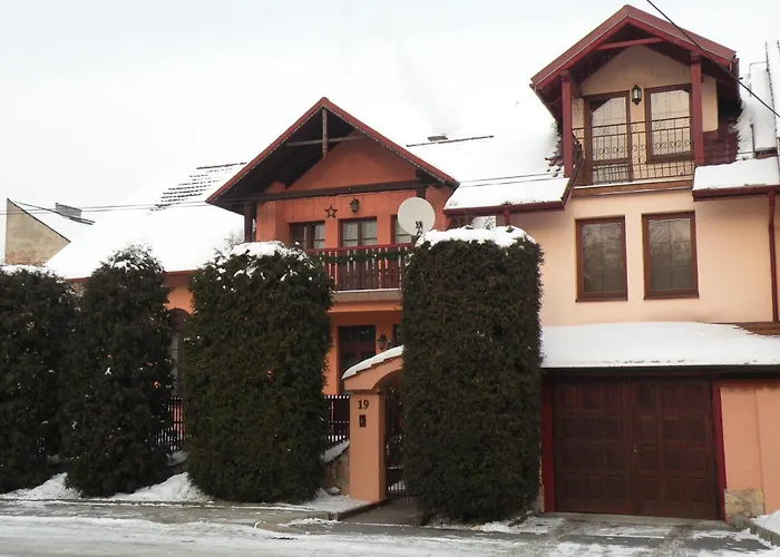 Bed and Breakfast Dom Pod Tujami Kraków