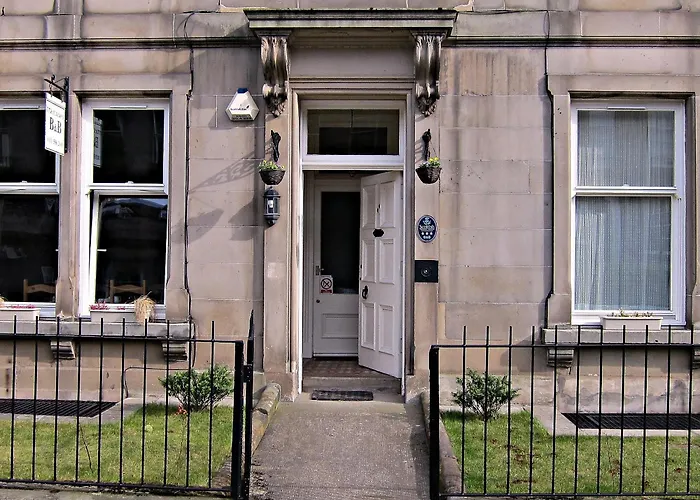 Mccrae'S Bed And Breakfast Edinburgh