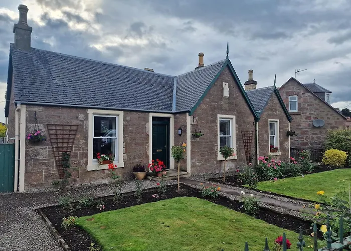 Isla Rose Cottage Blairgowrie and Rattray