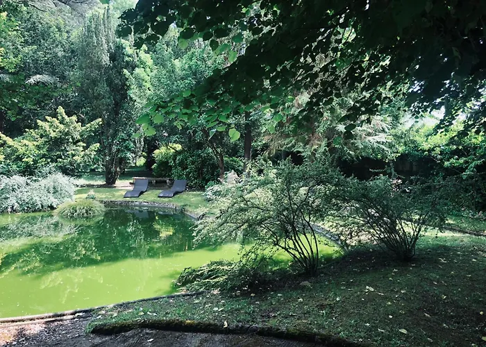 La Pluie De Roses Bed & Breakfast Giverny