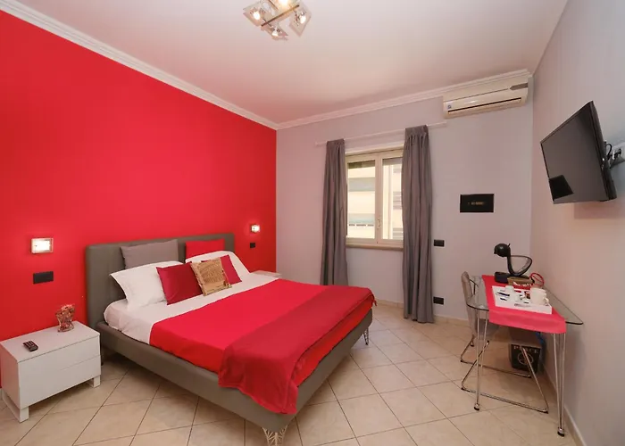 Midnight In Vatican Roma