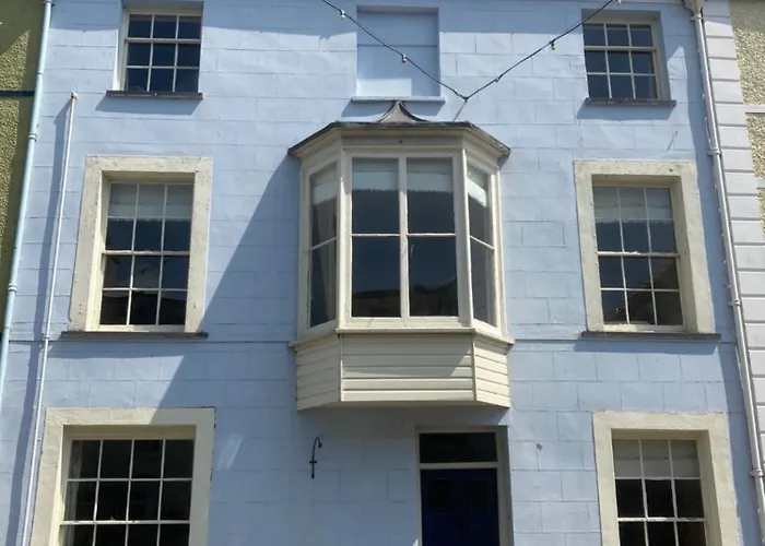 14 Church Street Beaumaris