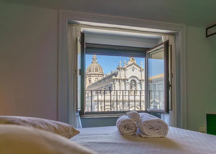 Bed and Breakfast La Finestra sul Duomo Catania