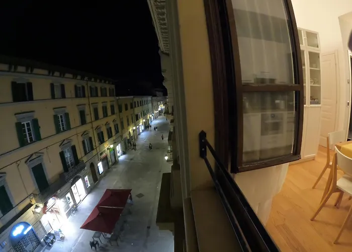 Five Roses Bed & Breakfast Pisa