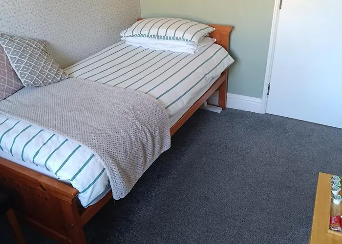 The Blue Mantle Bed & Breakfast Wellington 