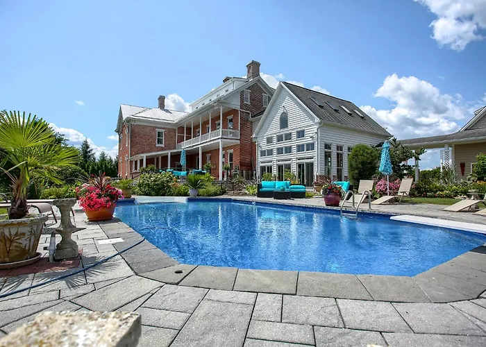 Stuart Manor Bed And Breakfast Carlisle