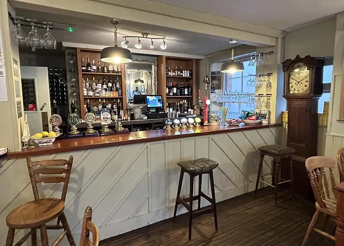 Lord Nelson Hotel Bridport