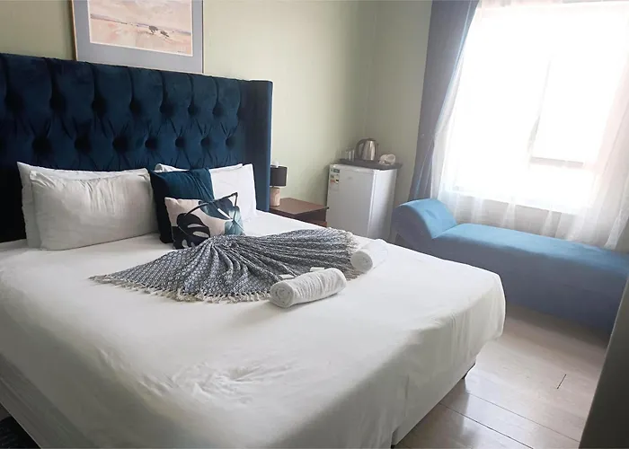 Longfellow Lodge East London