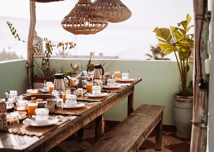 Surf Camp Essaouira Bed & Breakfast