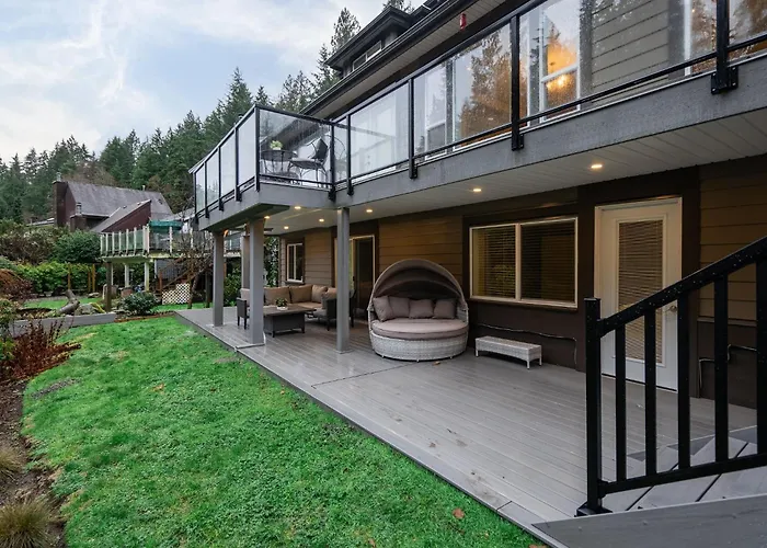 North Vancouver Lynn Valley Two Bedrooms Suite