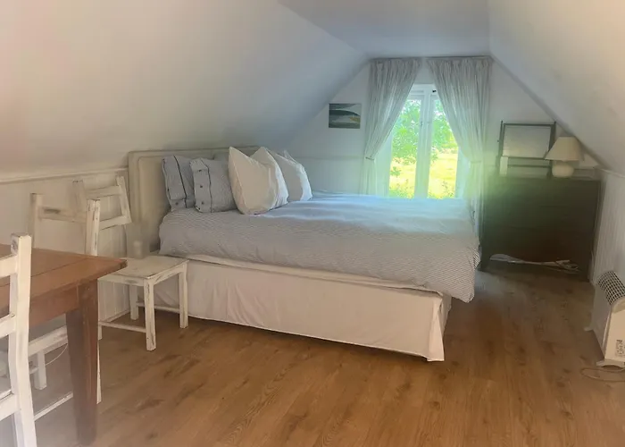 4 Lisle Court Cottages Lymington