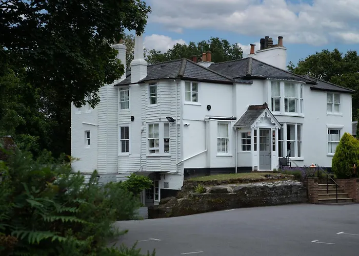 Mount Edgcumbe Bed & Breakfast Royal Tunbridge Wells