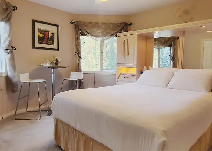 Cornerstone Bed And Breakfast Revelstoke
