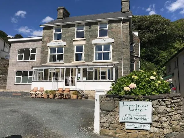 Lawrenny Lodge Barmouth