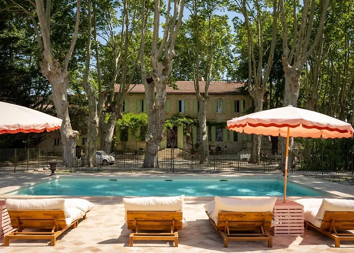 Auberge De La Treille - Chambres D'Hotes Avignon