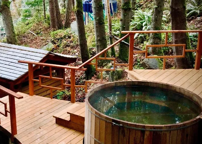 Sungate On Salt Spring - Luxurious Suite With Cedar Hot Tub & View Ganges