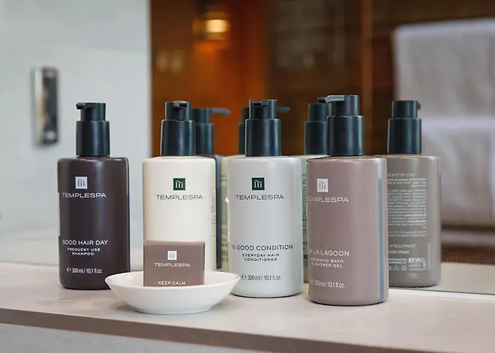 The Pigs Bed & Breakfast Holt 