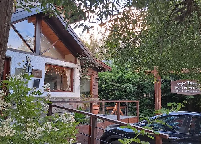 Bed and Breakfast Paso Puyehue Villa La Angostura