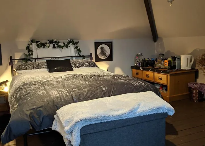 Yawl, Harcombe House Bed & Breakfast Uplyme