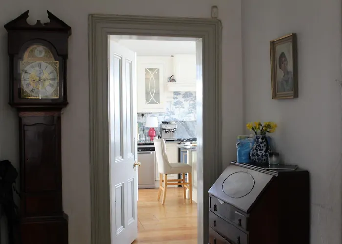Lynwood House Bed & Breakfast Cobh