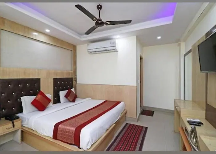 Hotel Perfect Spot- Main Bazar - Walking Metro Station New Delhi