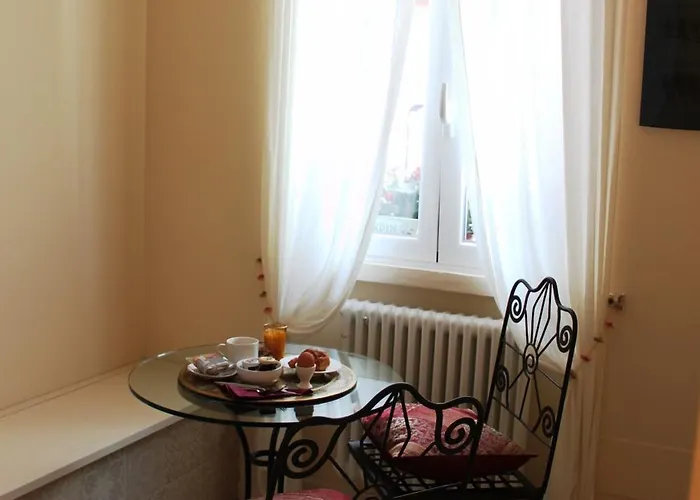 Abracadabra Tortona Bed & Breakfast Milan