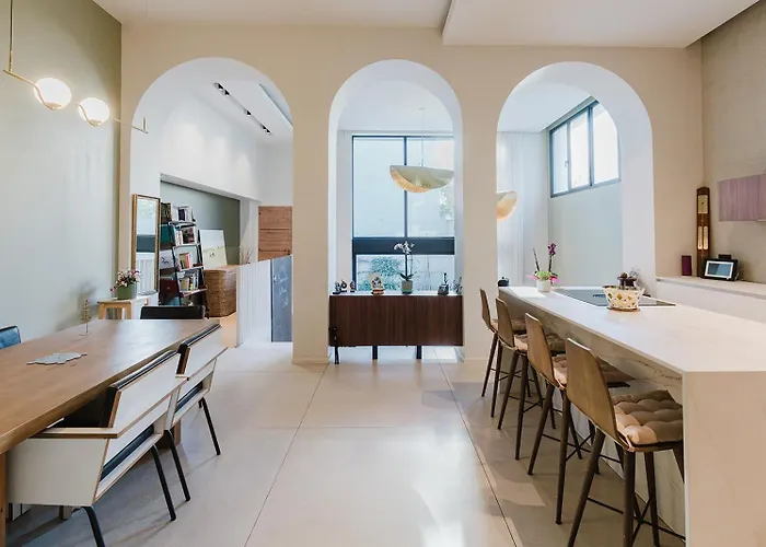 Maison Chaliot Hosts & Events Marseille