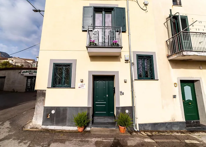 L'Angolo in Fiore Cava deʼ Tirreni