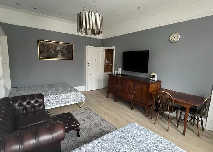 Charlotte Guest House London
