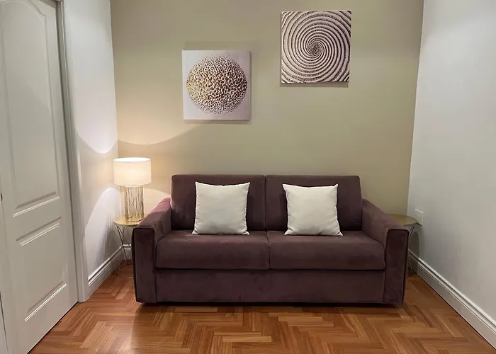 B&B Villa Sant'Elmo Con Parcheggio Interno Naples