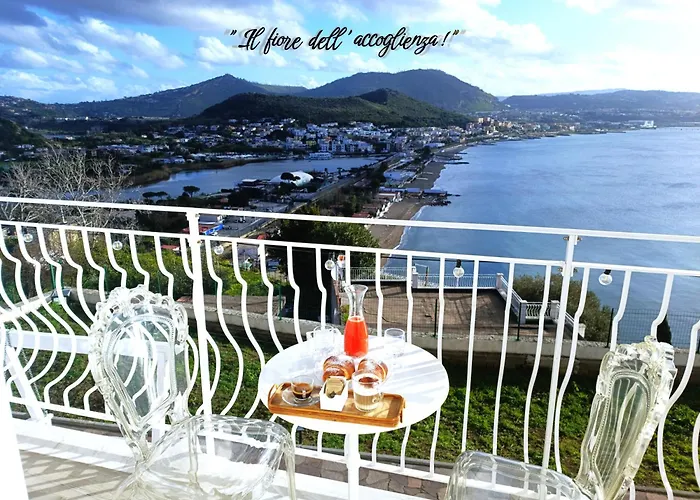 Relais Tiaré Bed&Breakfast Bacoli
