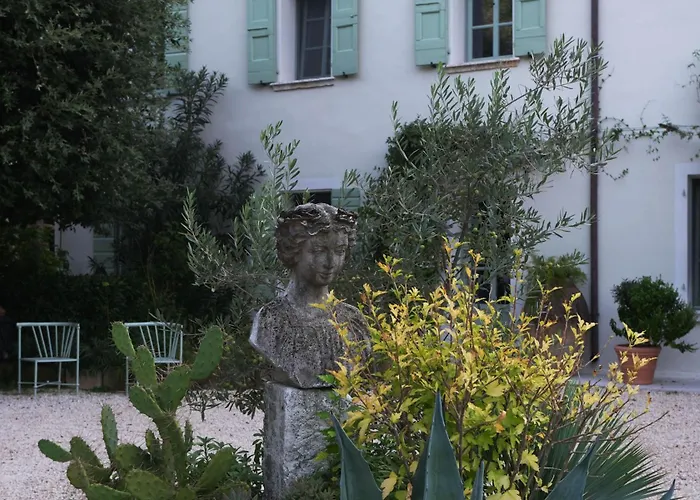 Bed and Breakfast Residenza Paulonia Volta Mantovana