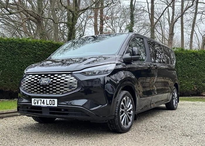 Oakhurst Gatwick Traditional English B&B & Bookable Holiday Parking Deals Gatwick Transport Crawley 