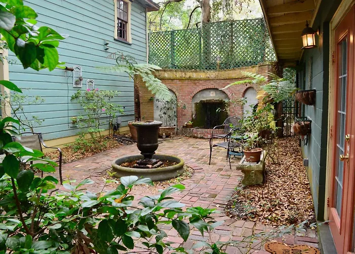 Magnolia Plantation & Cottages Gainesville