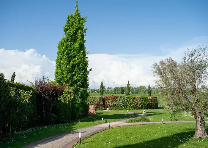 Le Colombaie Country Resort Ponsacco