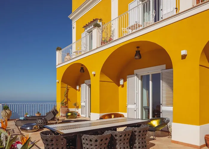 Bed and Breakfast Five Positano