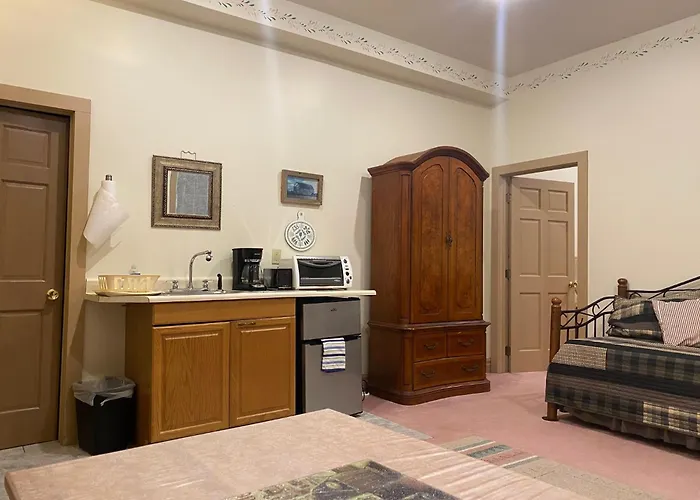 Oak Valley Inn And Suites Geneseo
