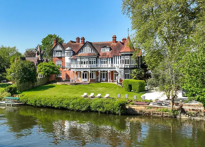 River Arts Club Maidenhead