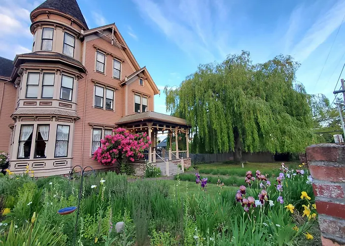 Adams Pragge House - Victorian Bed & Breakfast Port Townsend